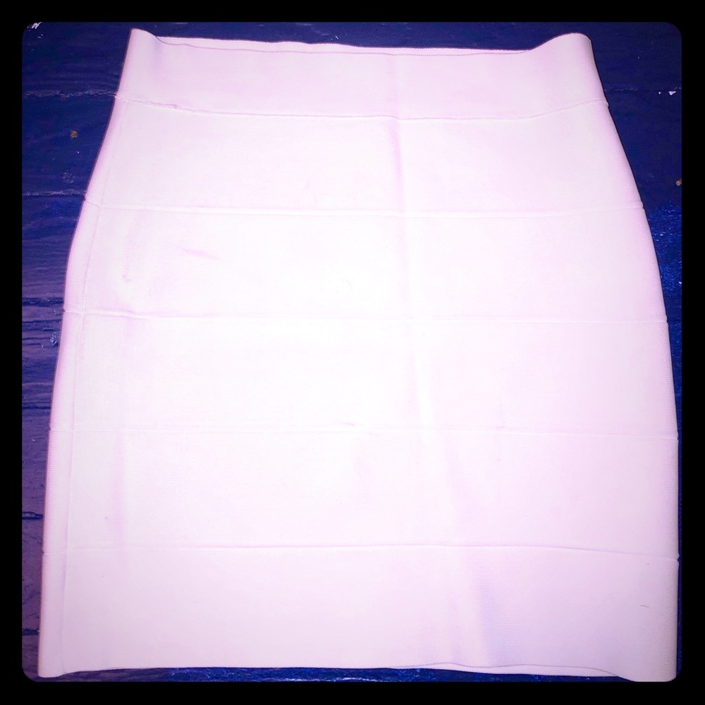 NWOT BCBG Maxazaria White bandeau skirt L